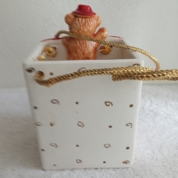Vintage Ceramic Gift Bag Box W  Bear & Hearts w Sayings Valentine Day  AS IS - Picture 5 of 11